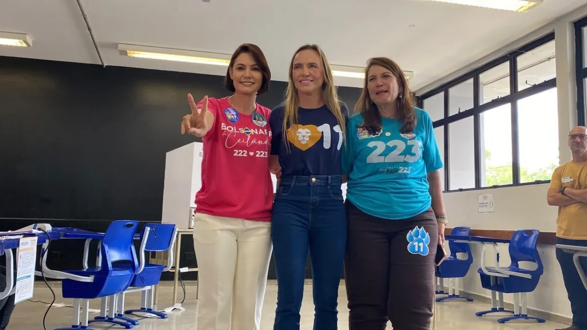 Michelle diz que Bolsonaro está ansioso e confiante para eleição